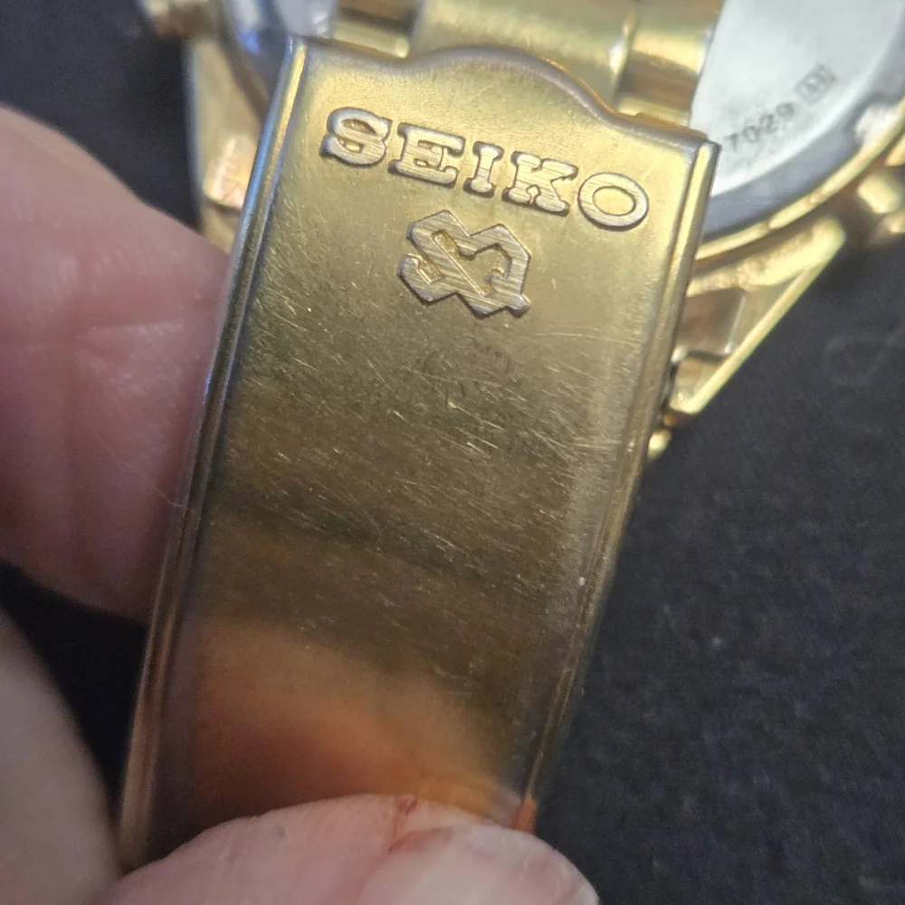Seiko Gold Tone Men's Chronograph Watch James Bond Watch